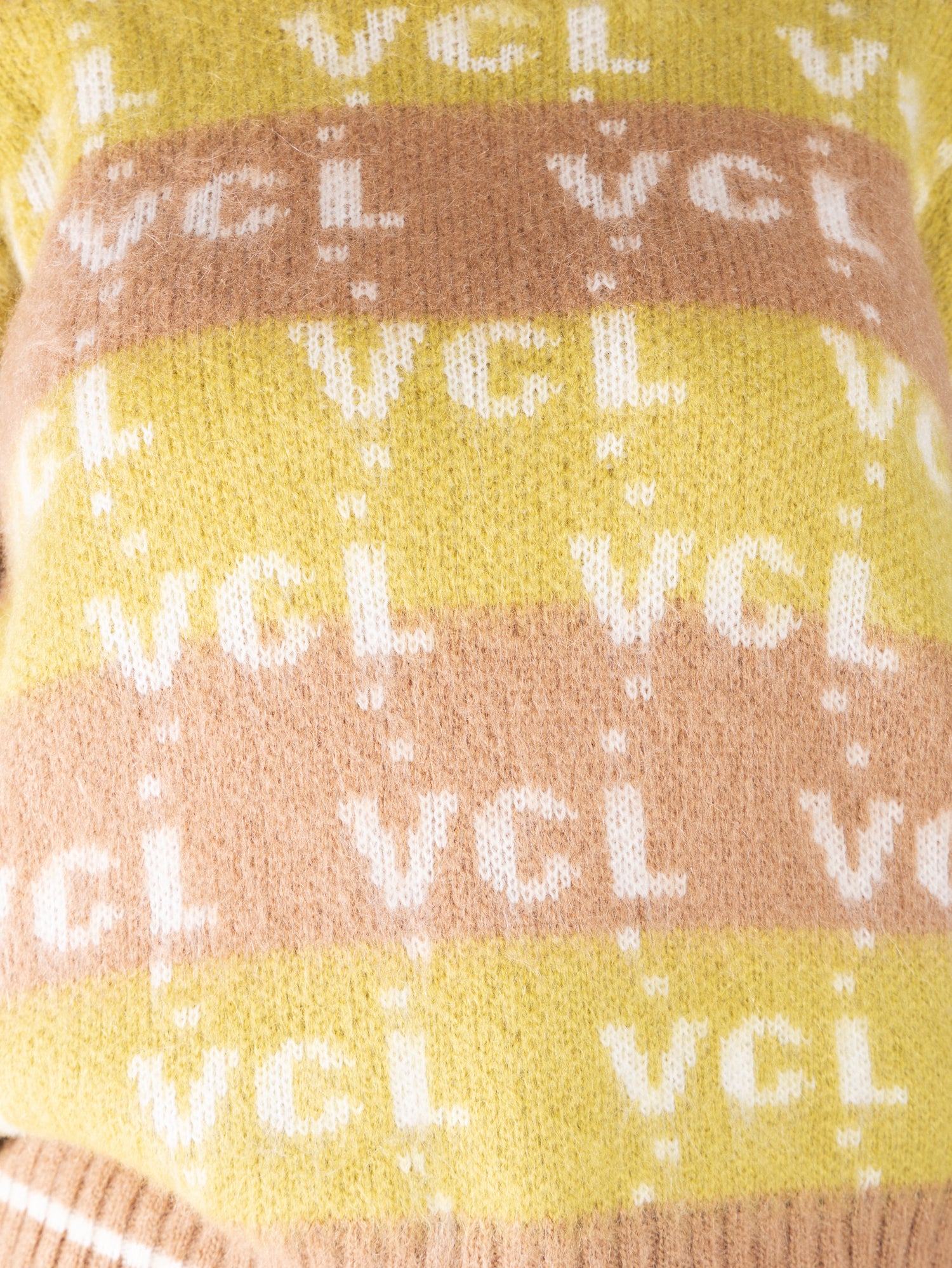 Pullover a fantasia VICOLO